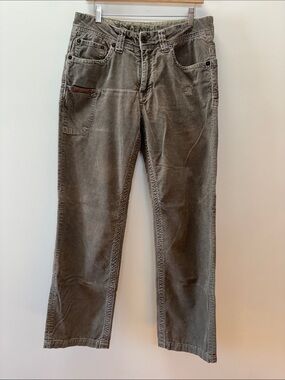 Men's Corduroy Workwear Pants in Olive